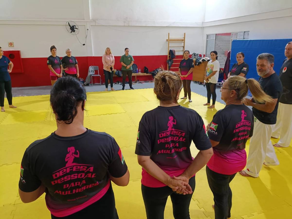 Curso de Defesa Pessoal para Mulheres encerra quarta turma — foto 6