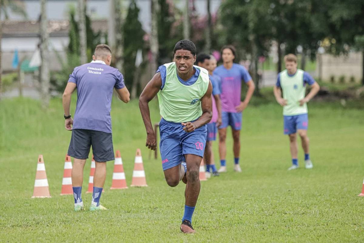 Sábado é marcado por treino físico e técnico na Montanha — foto 2