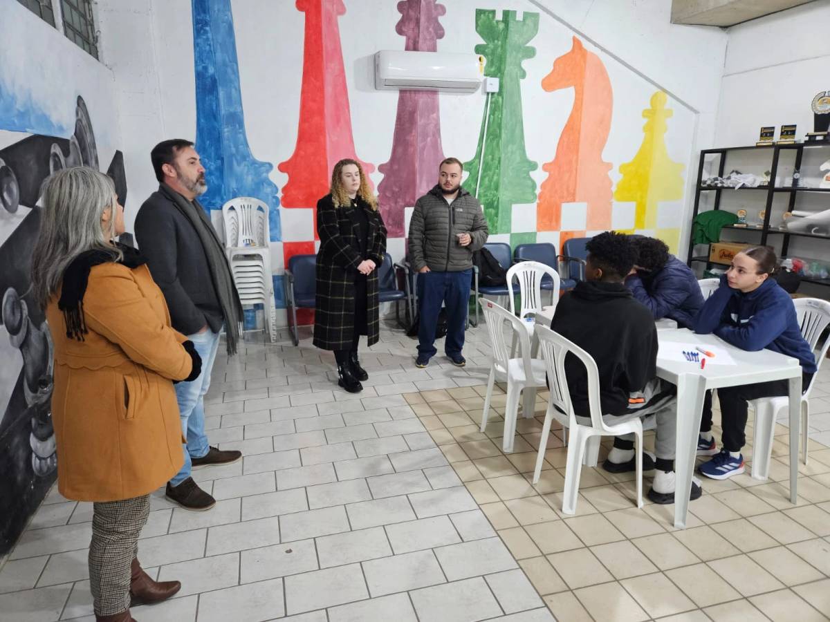 Conselho Municipal da Juventude promove evento para entender sobre o uso dos cordões individuais — foto 1