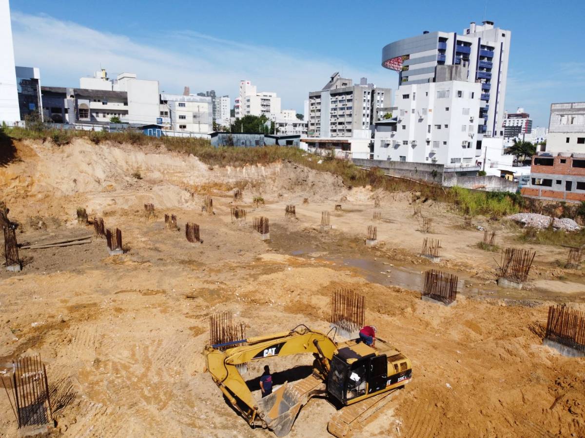 Vídeo: trabalhos de aterramento são concluídos no Santa Vita, em Criciúma — foto 1