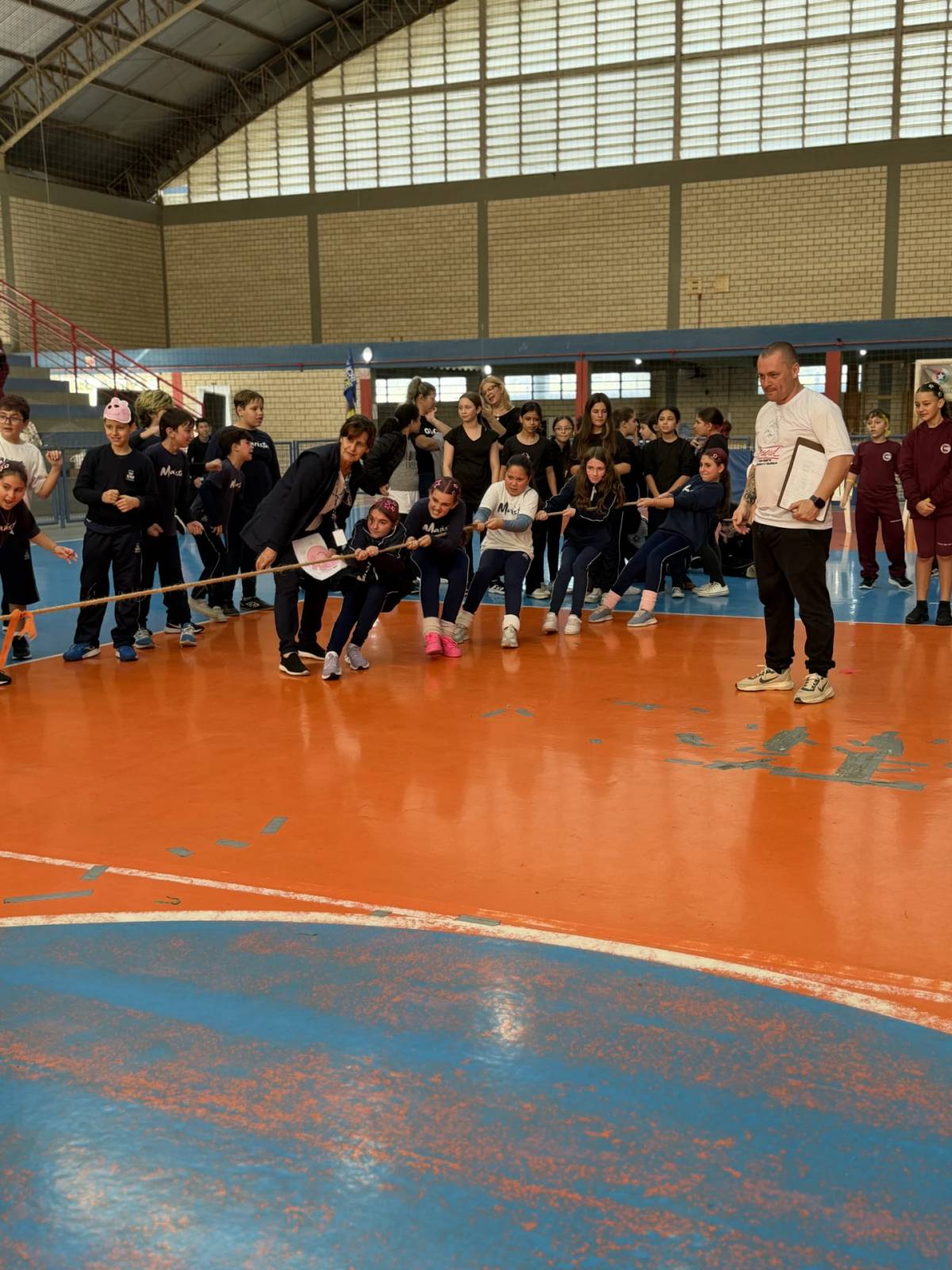Proerd promove integração entre estudantes durante gincana em Criciúma — foto 1