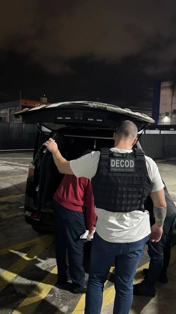 Casal é preso após resistência à abordagem policial em Criciúma — foto 2