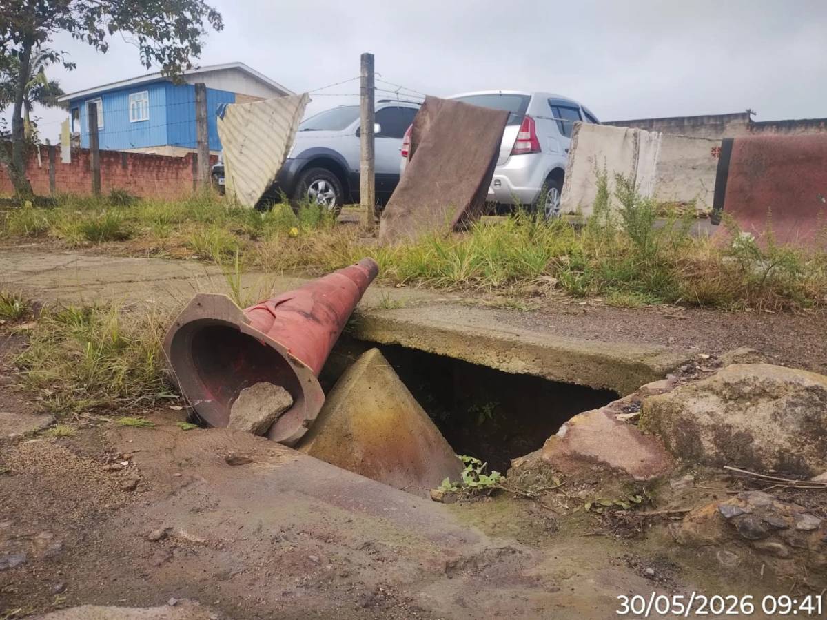 Fotos: vereador cobra manutenção de bocas de lobo danificadas em Criciúma — foto 1
