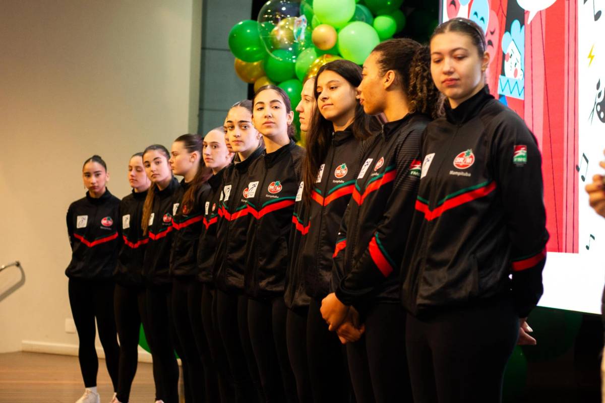 Voleibol feminino de Criciúma representa o Brasil em Campeonato Mundial Escolar na China — foto 1