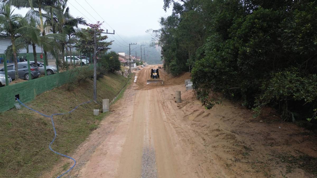 Orleans inicia obras de drenagem e prepara pavimentação da rua Azelino Bonetti — foto 1