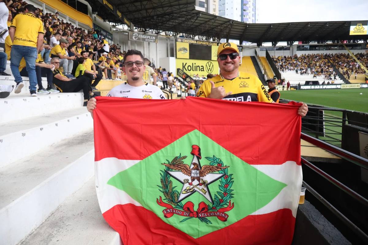 Mais de 12 mil torcedores acompanham empate do Criciúma no Heriberto Hülse — foto 1