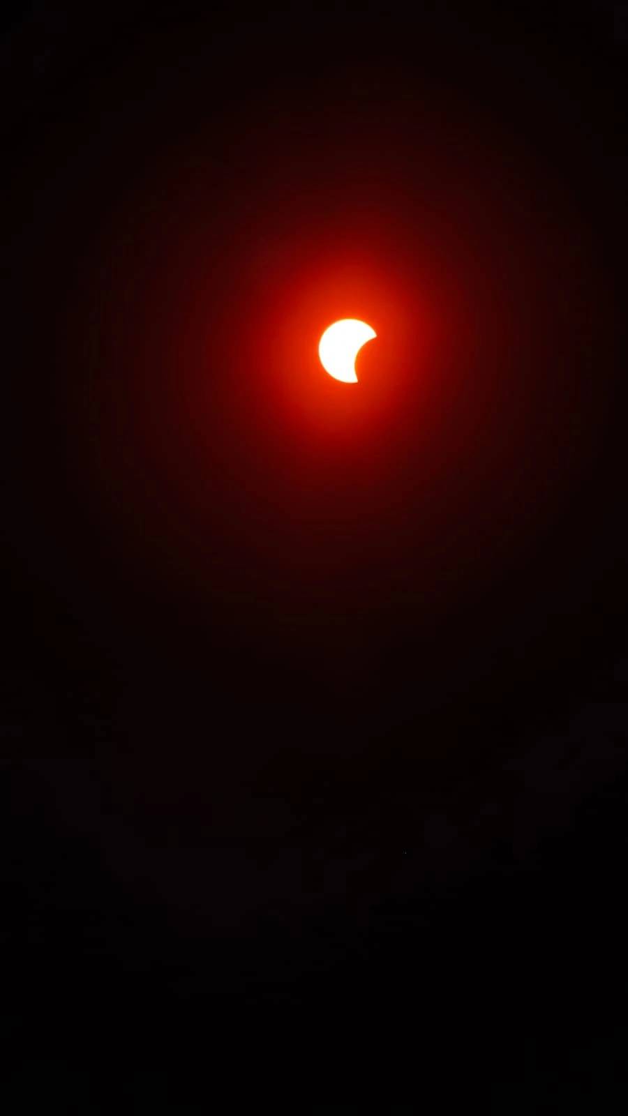 'O dia virou noite': criciumense viaja por quase três horas e assiste a eclipse solar na Espanha — foto 2