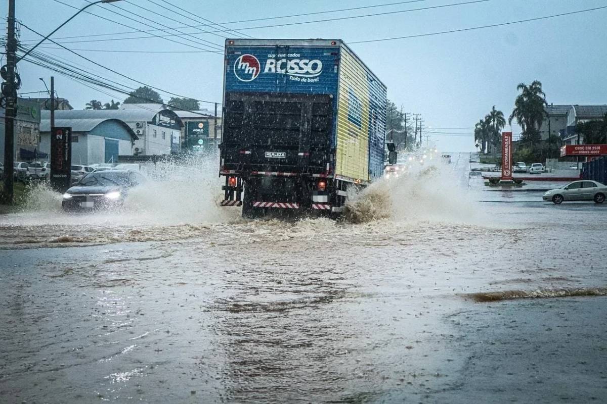 Queda de granizo atinge municípios da região carbonífera — foto 1