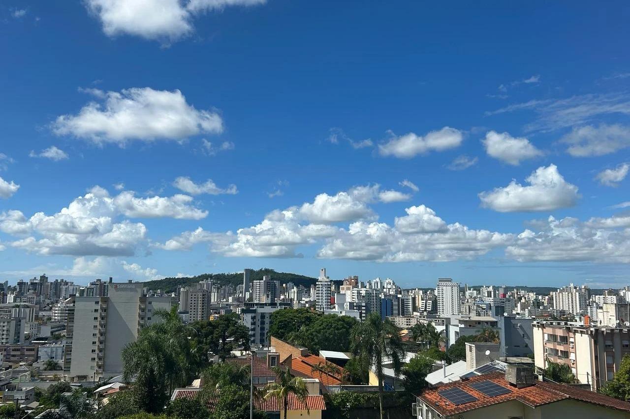 Domingo será marcado por sol entre nuvens em Criciúma
