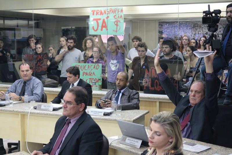 Vereadores aprovam mudança na lei das bolsas
