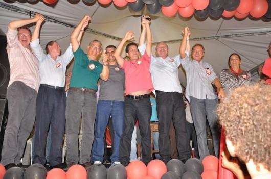 Comício anima peemedebistas na última semana de campanha