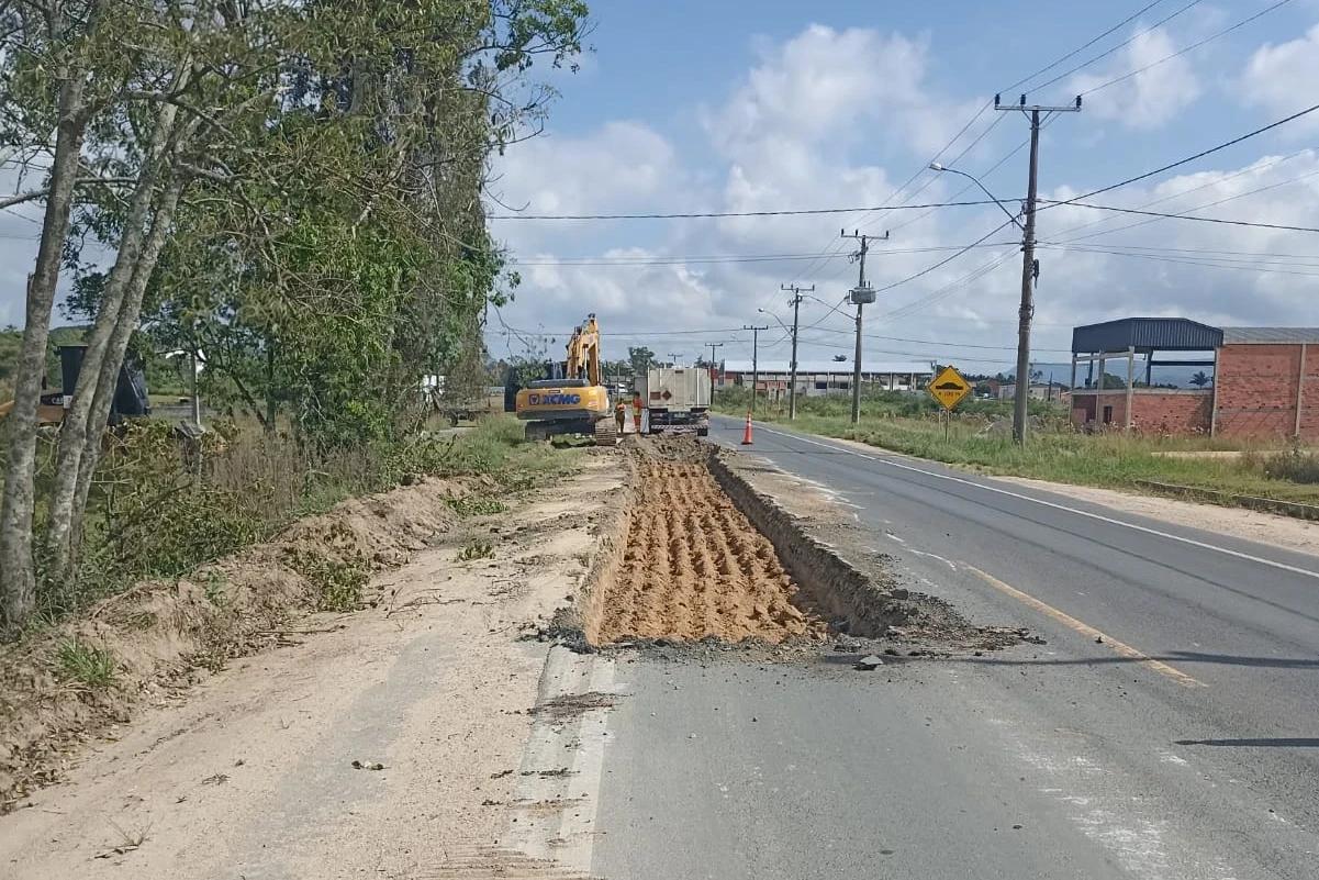 Obras de recuperação asfáltica alteram trânsito na SC-445