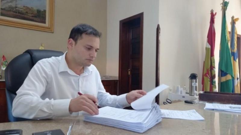 Operação Mensageiro: Justiça revoga prisão preventiva de ex-prefeito de Capivari de Baixo