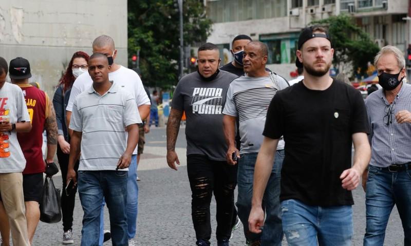 Covid-19: Brasil tem 2,4 mil novos casos e sete mortes em 24 horas