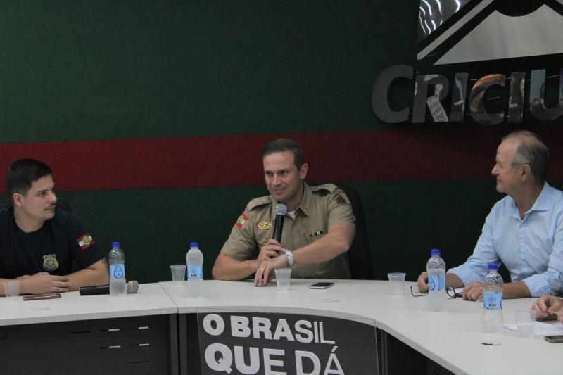 Câmeras de vigilância serão instaladas em mais de 180 unidades educacionais de Criciúma