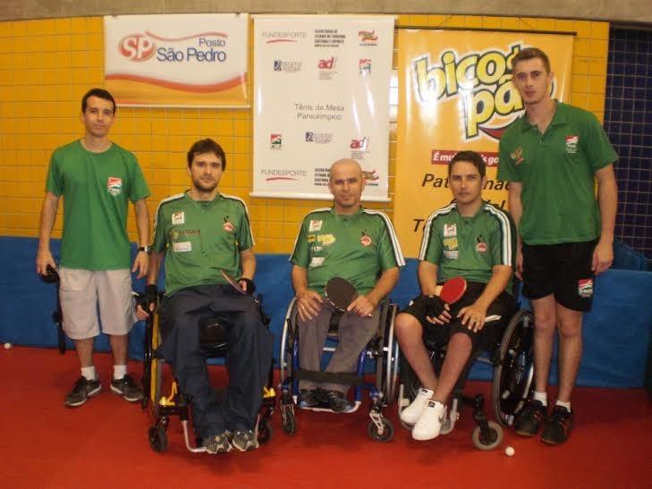 Equipe paralímpica de tênis de mesa viaja para o Campeonato Brasileiro