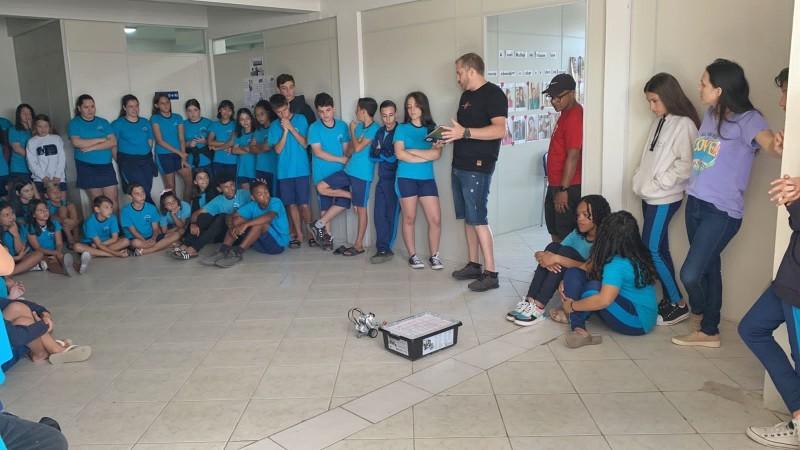 Morro da Fumaça implanta projeto de robótica na Rede Municipal de Ensino