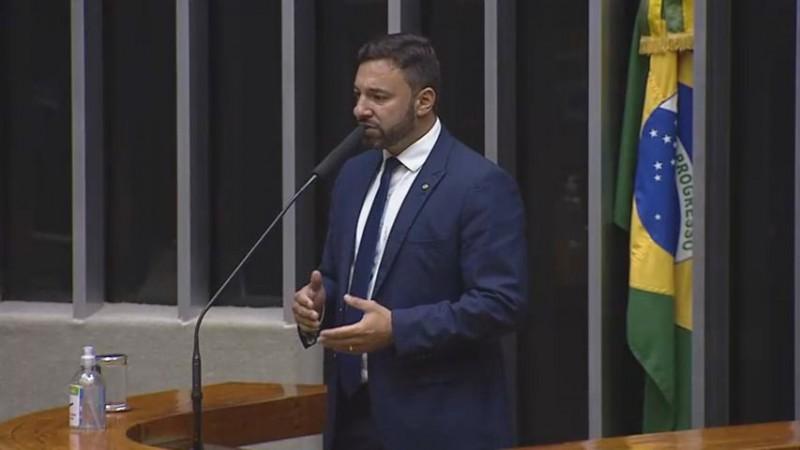 Daniel Freitas é um dos autores da PEC 10 aprovada na Câmara do Deputado,