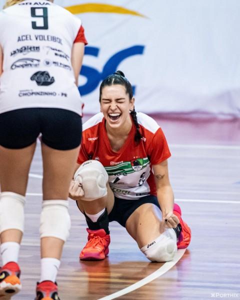 Atleta de Criciúma é convocada para a Seleção Paranaense de Voleibol