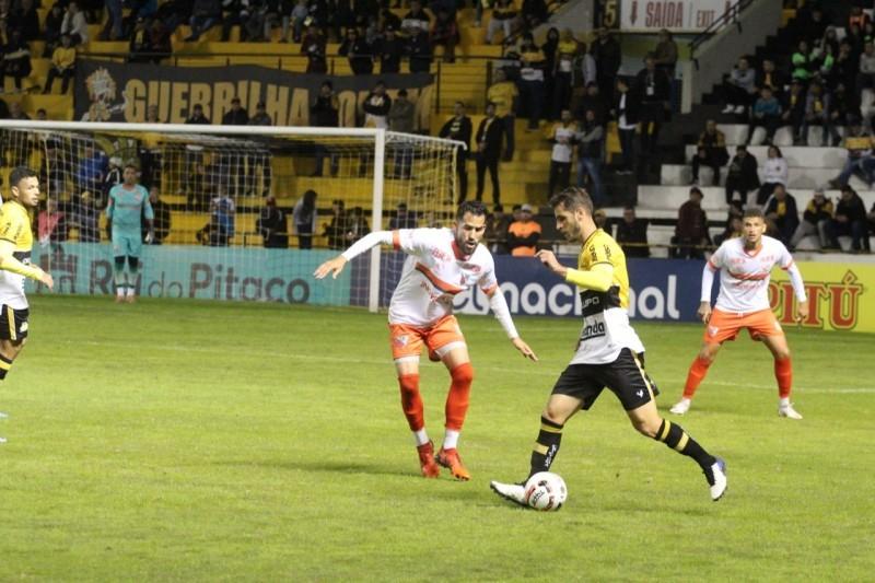 Criciúma e Atlético Catarinense fazem a final da Série B do estudual; Tencati reclama de datas