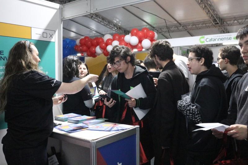 Mais de 60 empresas participarão da Feira da Empregabilidade da Satc