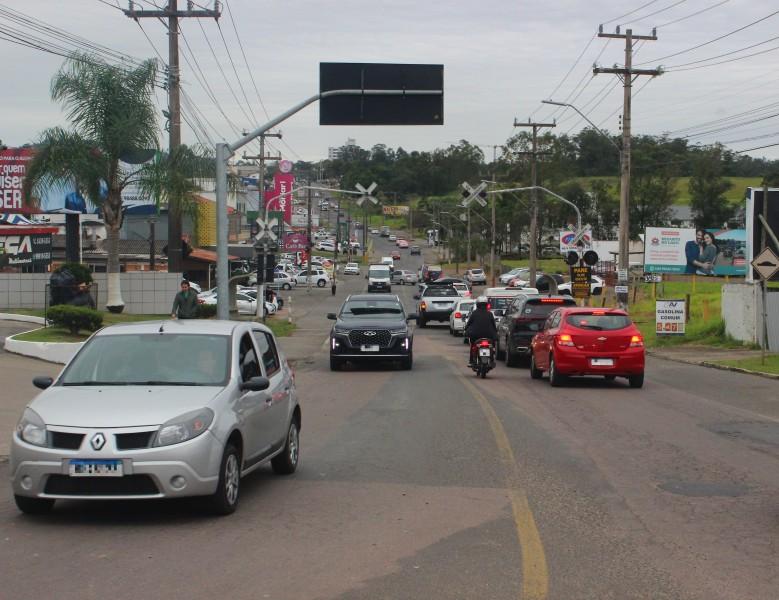 TCE aponta indicativo de sobrepreço de até R$ 3,6 milhões em edital da avenida Luiz Lazzarin
