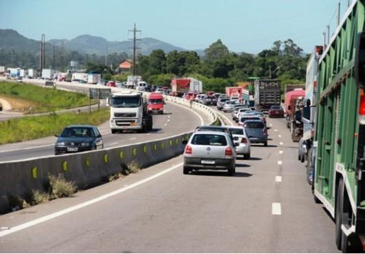 PRF orienta motoristas a anteciparem a volta para casa neste feriadão