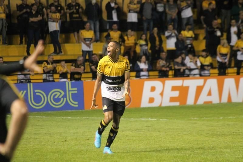 Hygor esteve no Tigre até o final do ano passado e marcou 14 gols na temporada