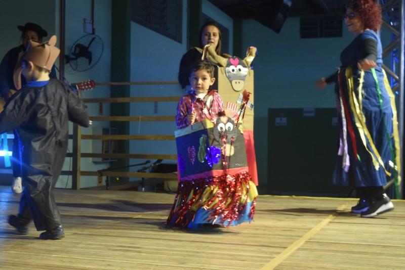 Siderópolis Celebra o Dia do Folclore com a realização do Festival do Folclore