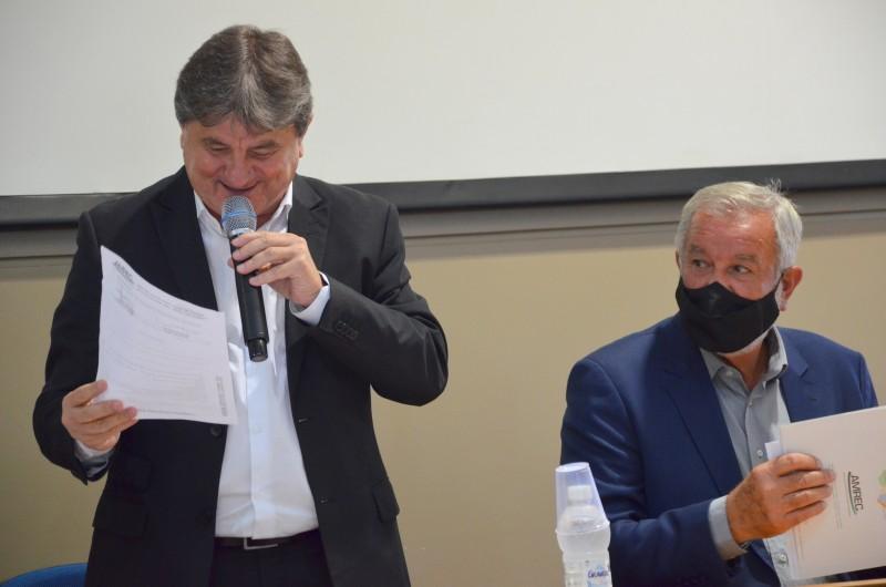 Jorge Luiz Koch toma posse como presidente da Amrec
