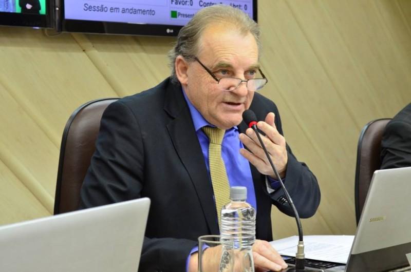 Ponto facultativo e os secretários vereadores, polêmicas à vista