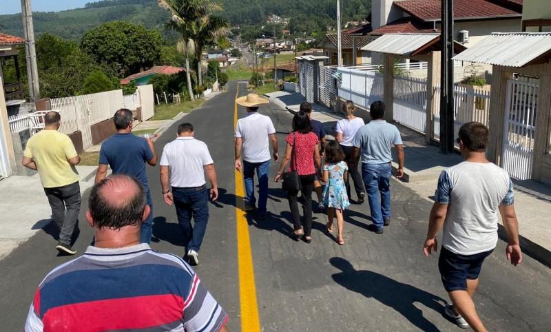 Prefeitura inaugura pavimentação de 68 ruas em Criciúma
