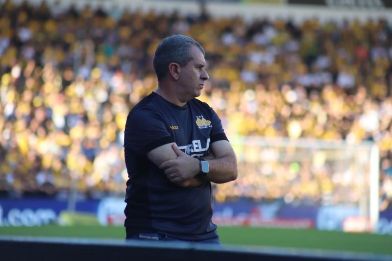 'Não temos medo de mudança', afirma Tencati após vitória contra o Botafogo