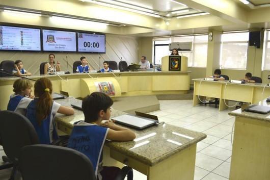 Escolas encerram suas viagens com a Turminha do Futuro em 2012