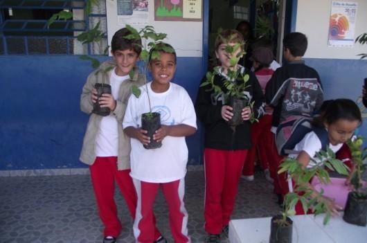 Escolas de Içara receberam palestras sobre o meio ambiente