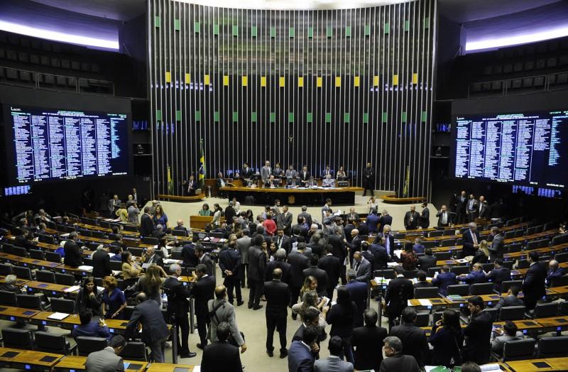 Plenário pode votar na terça-feira MP que redistribui arrecadação de loterias 