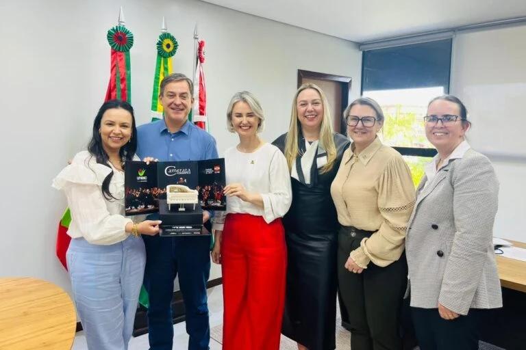 Unesc presenteia Criciúma com concerto da Camerata Florianópolis