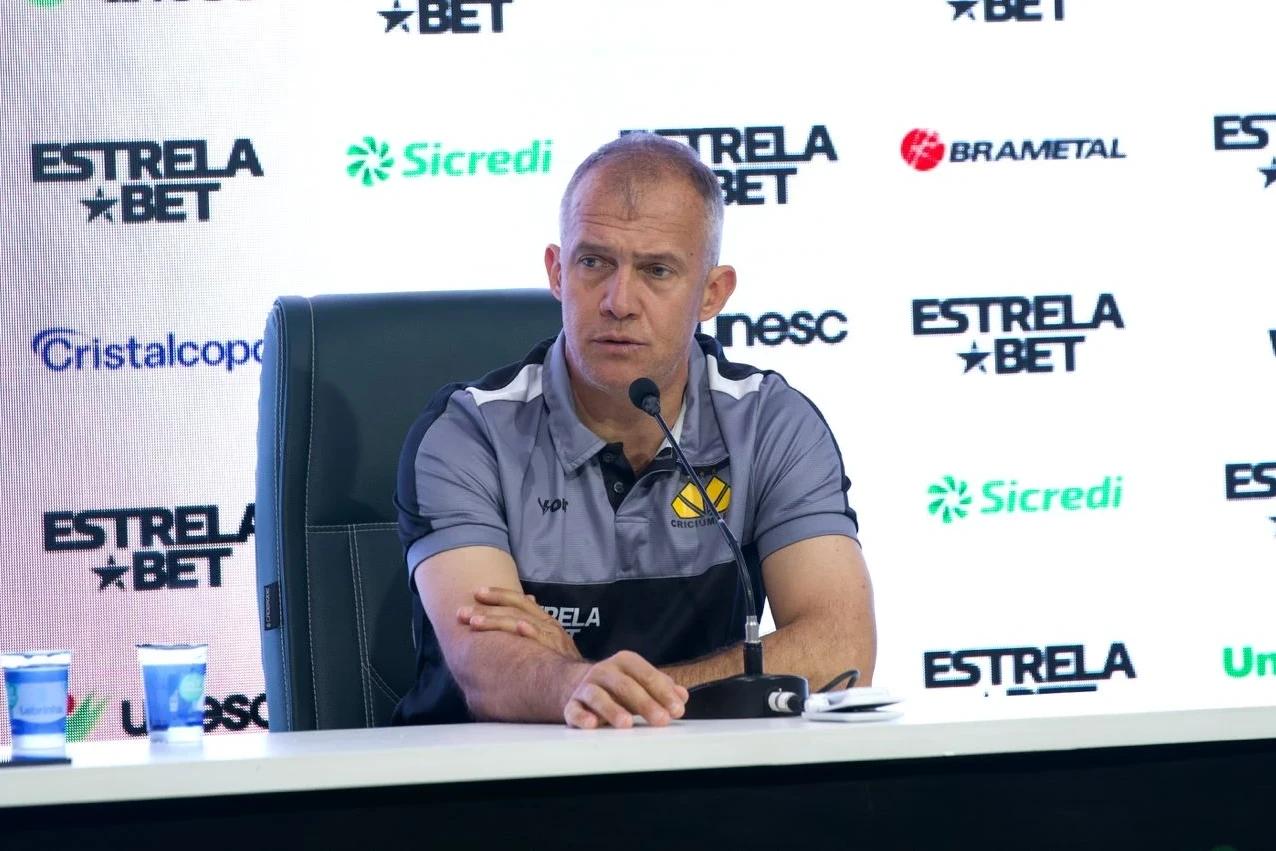 Técnico do Tigre destaca equilíbrio da partida e 'resultado justo' contra o Goiás