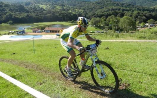 Dupla criciumense enfrenta maratona de mountain bike
