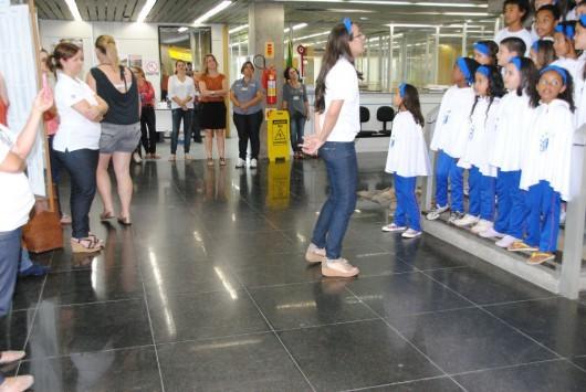 Coral "Sonho de Olinda" se apresenta na Prefeitura de Criciúma