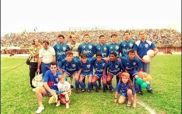 Dos grandes, só o Tigre não caiu
