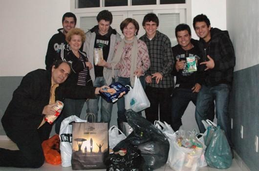 Trote Solidário da Satc arrecada dois mil quilos de alimentos