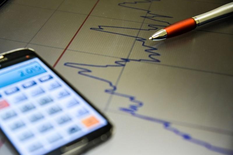 Mercado prevê inflação de 4,01% e alta de 2,53% no PIB para este ano