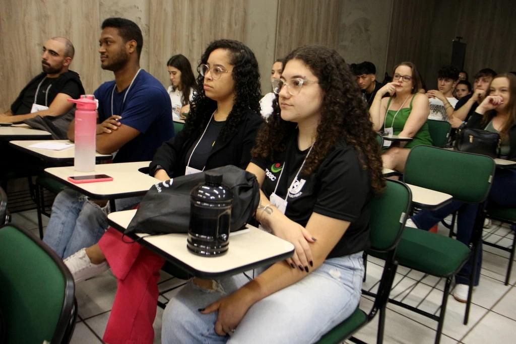 Simpósio de Atividade Física e Saúde promove debates e troca de experiências sobre e qualidade de vida