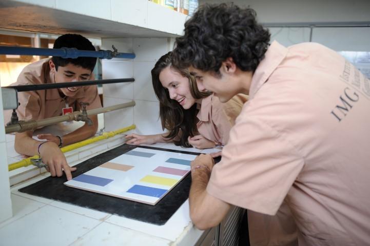 Empresas investem em iniciativas que promovem educação