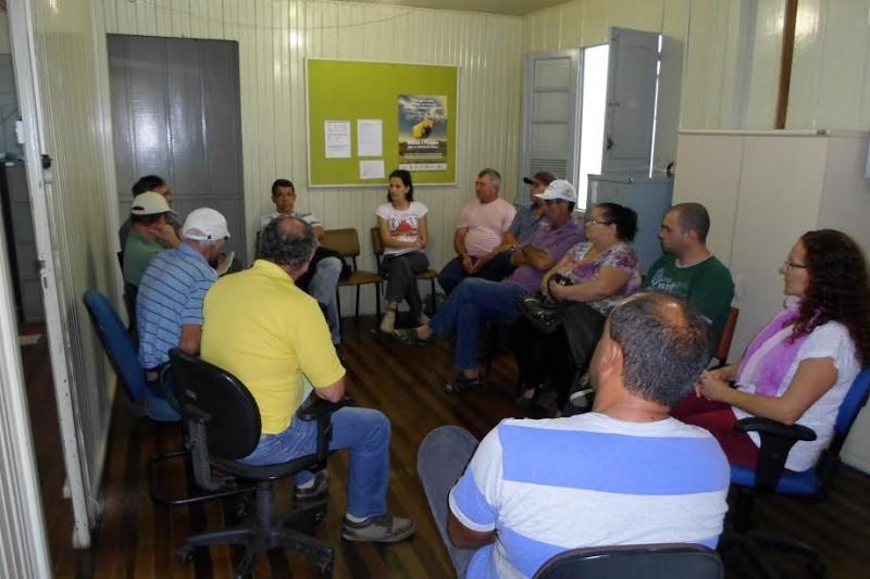Epagri e Vigilância Sanitária se reúnem com feirantes