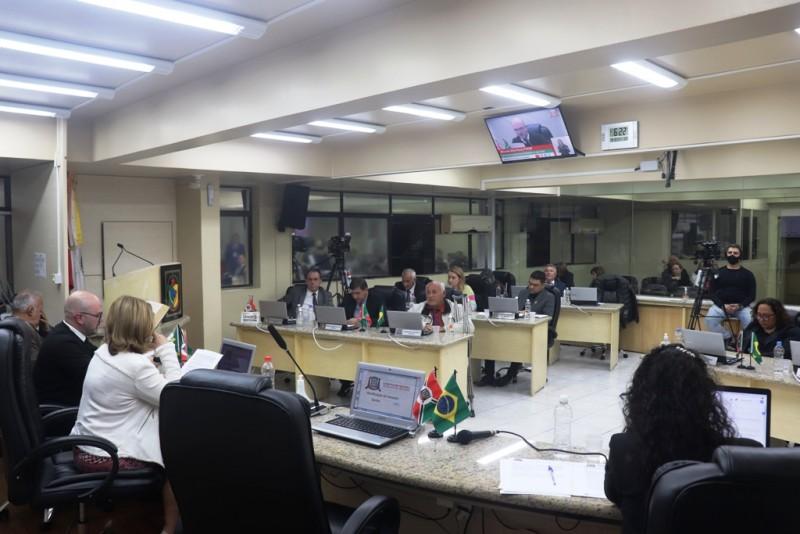 Debate sobre internação involuntária de dependentes químicos ganha força na Câmara de Criciúma 
