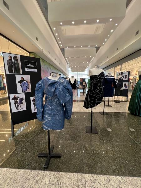 Curso de Moda apresenta exposição de looks no Nações Shopping 