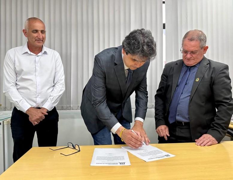 Rodrigo Ganso assume cadeira na Câmara de Vereadores de Criciúma 