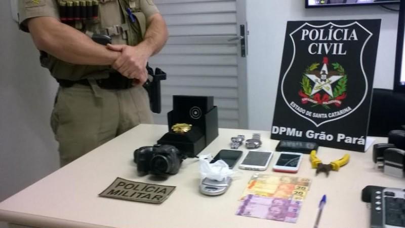 Jovem de 21 anos é preso por tráfico de drogas